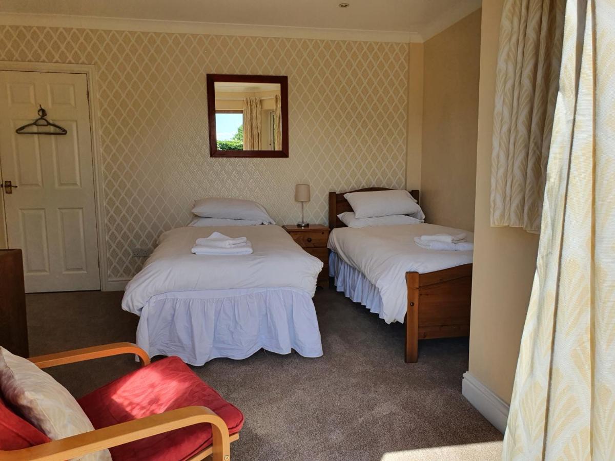 Mandalay Holiday Home Еймсбъри Екстериор снимка
