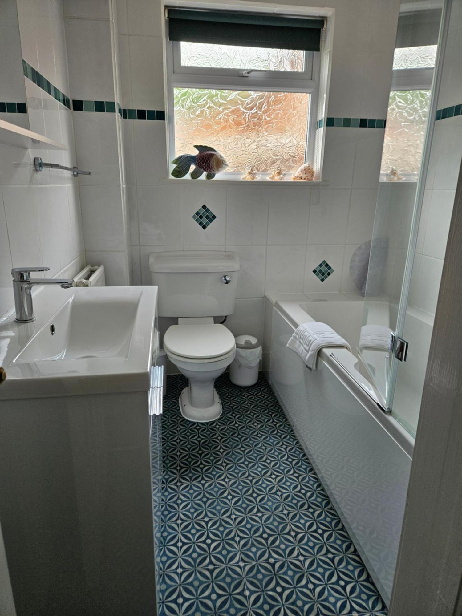 Mandalay Holiday Home Еймсбъри Екстериор снимка