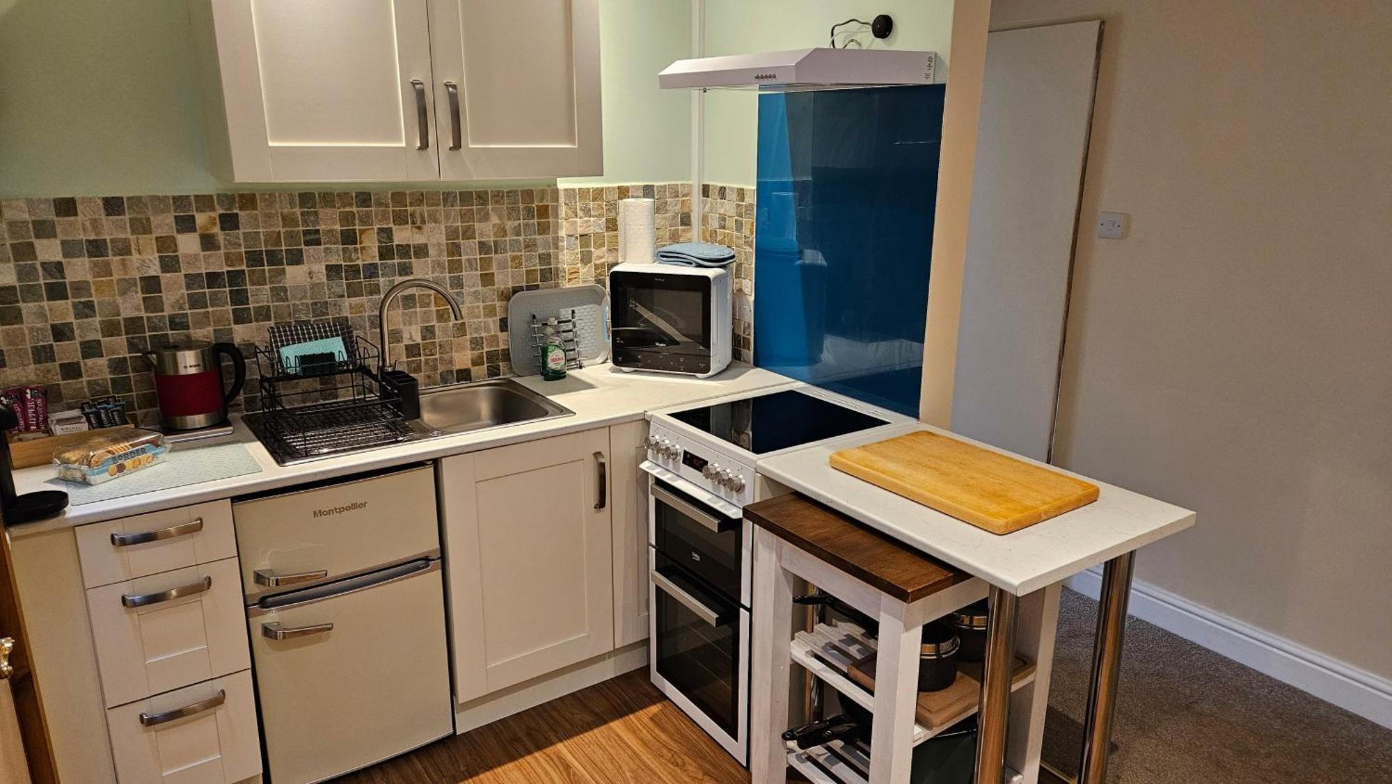 Mandalay Holiday Home Еймсбъри Екстериор снимка