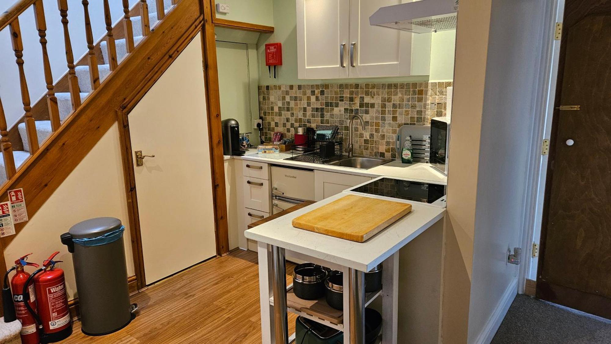 Mandalay Holiday Home Еймсбъри Екстериор снимка